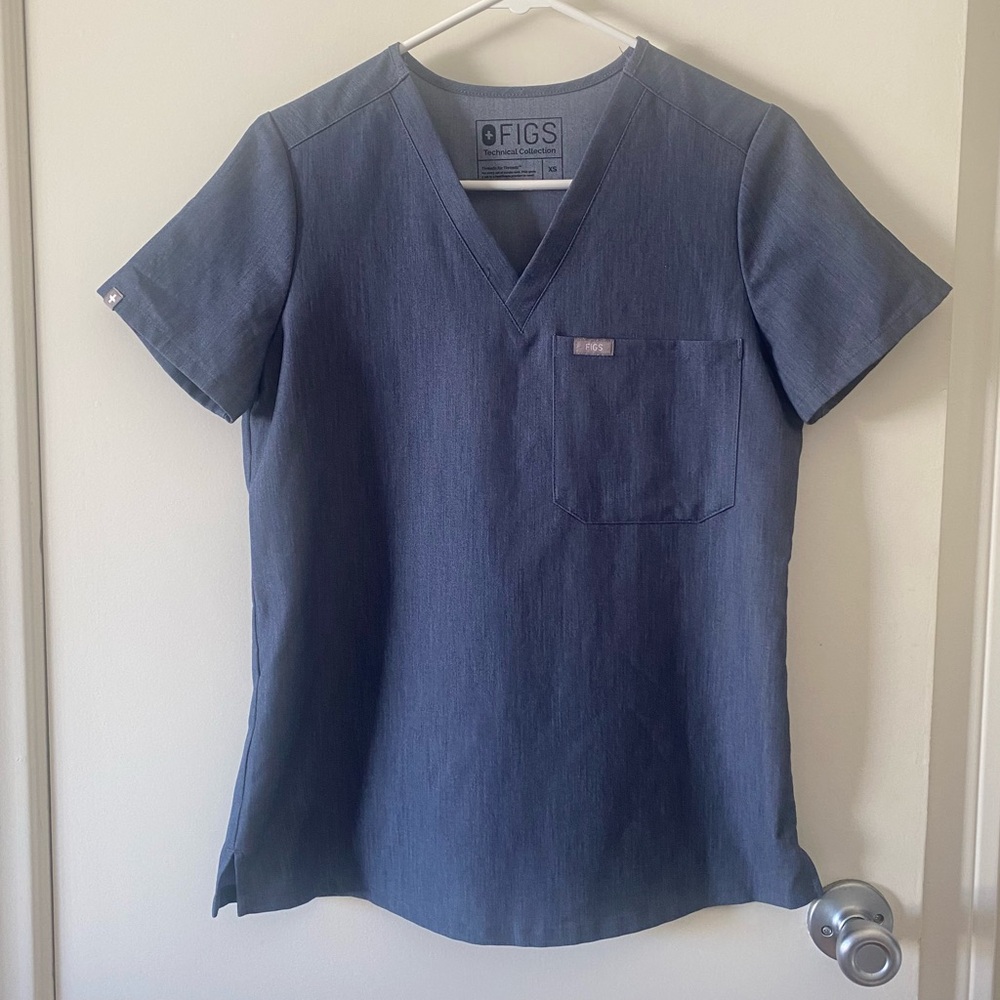 Figs Caterina Dark Grey Scrub‎ Top, XS